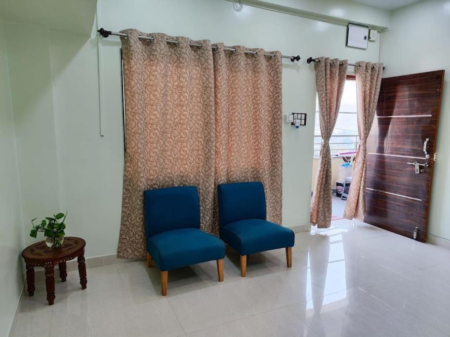 1bhk Ac Service 202 Apartment