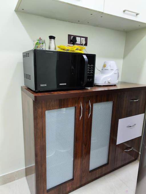 1bhk Ac Service 202