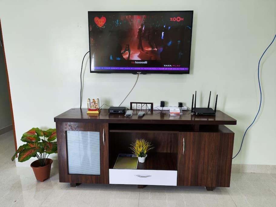 1bhk Ac Service 202 Apartment Pune