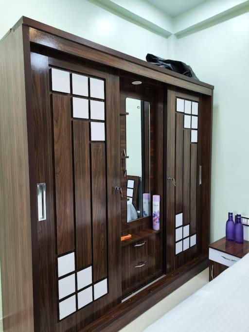 Apartment 1bhk Ac Service 202