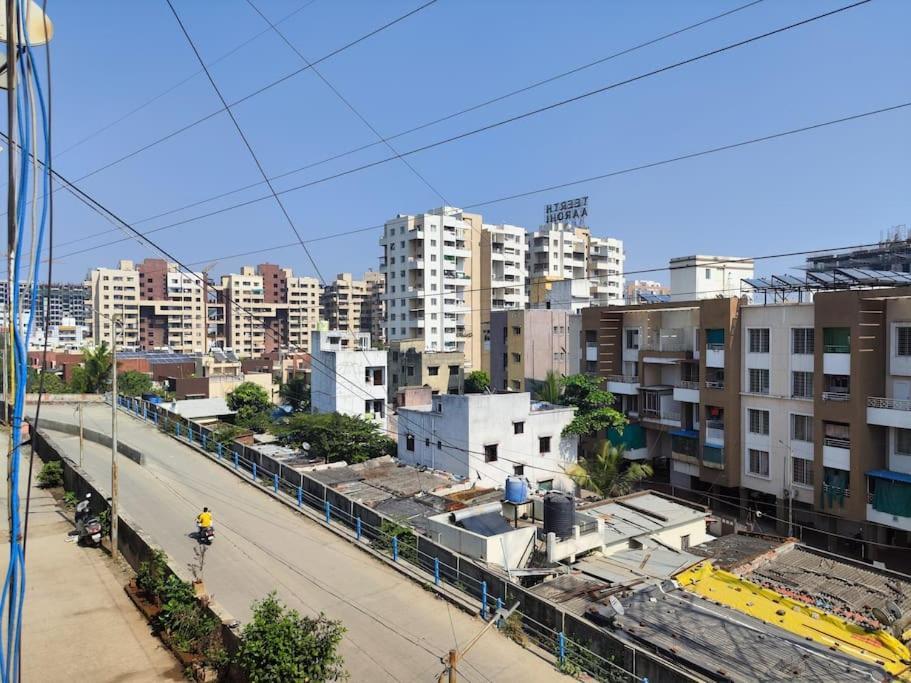 Apartment 1bhk Ac Service 202